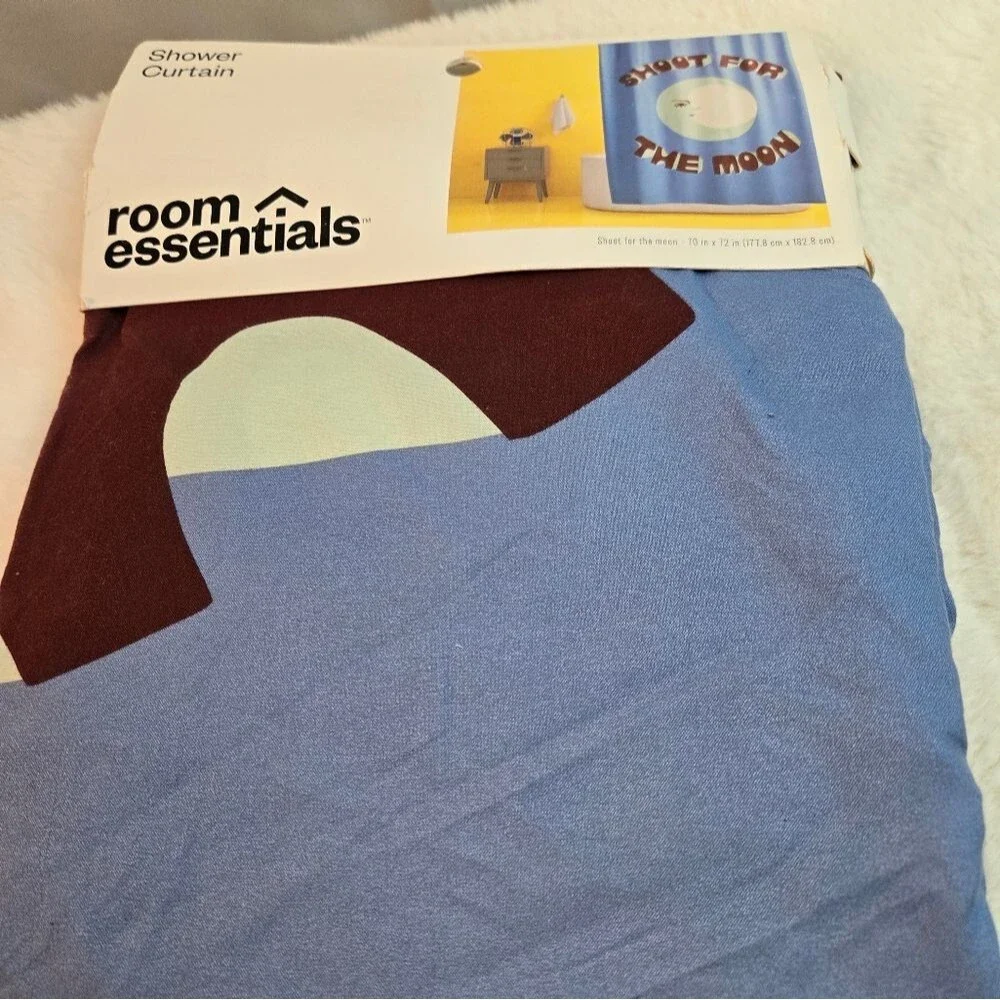 Shoot for the Moon Microfiber Target Shower Curtain Room Essentials NWT